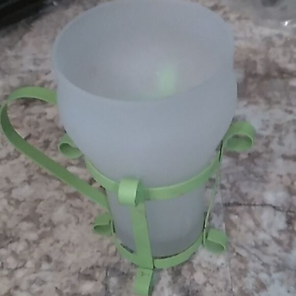 Set of Four Frosted Soda Glasses - Picture 5 of 10